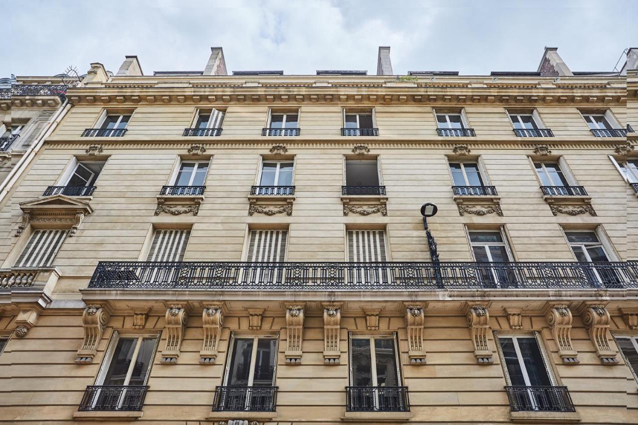 Apartement Montaigne George V By Studio Prestige Paris Exterior photo